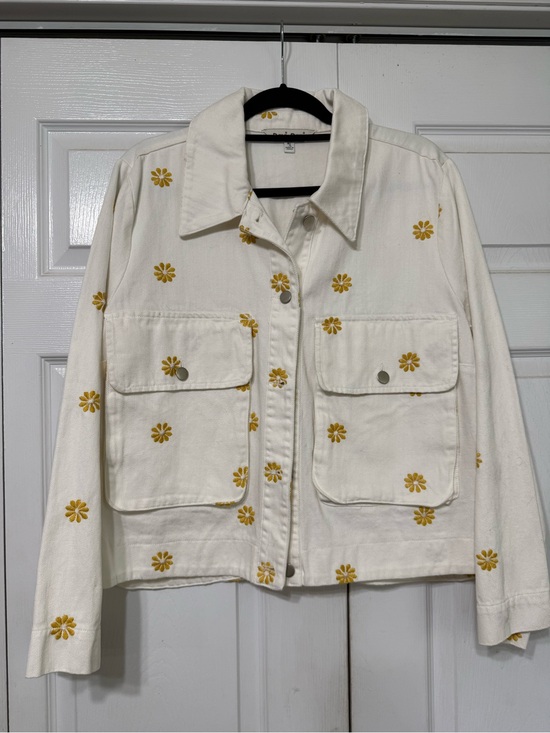 DAVI & DANI Jackets & Blazers - DAVI & DANI White Jean Jacket with Yellow Daisy Embroidery